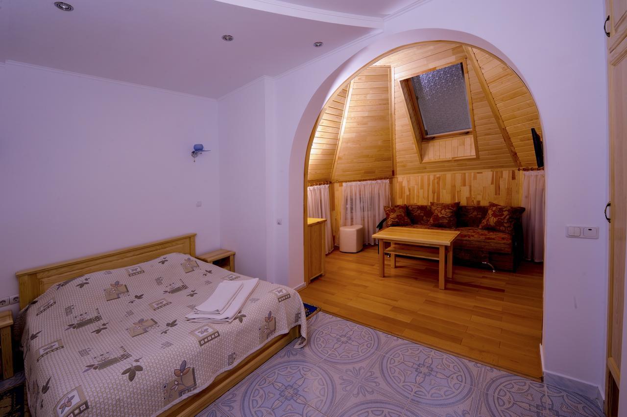 Hotel Radiola Yaremche Ngoại thất bức ảnh